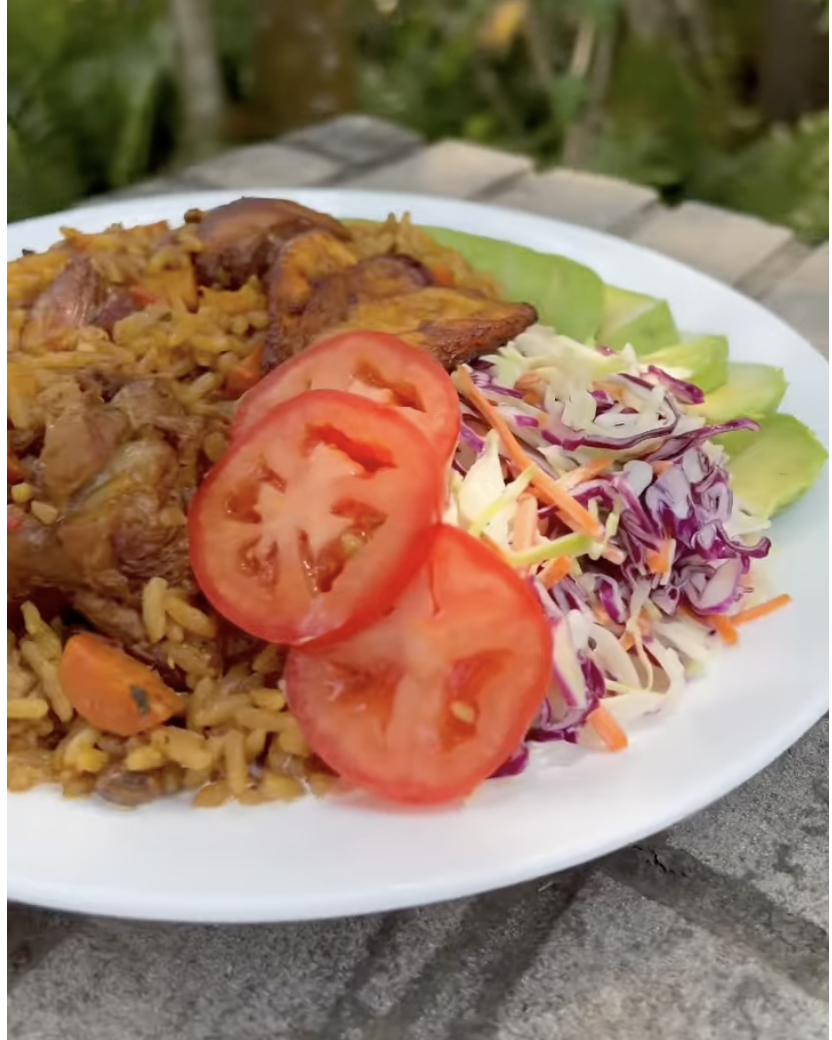 Plate of chicken pelau
